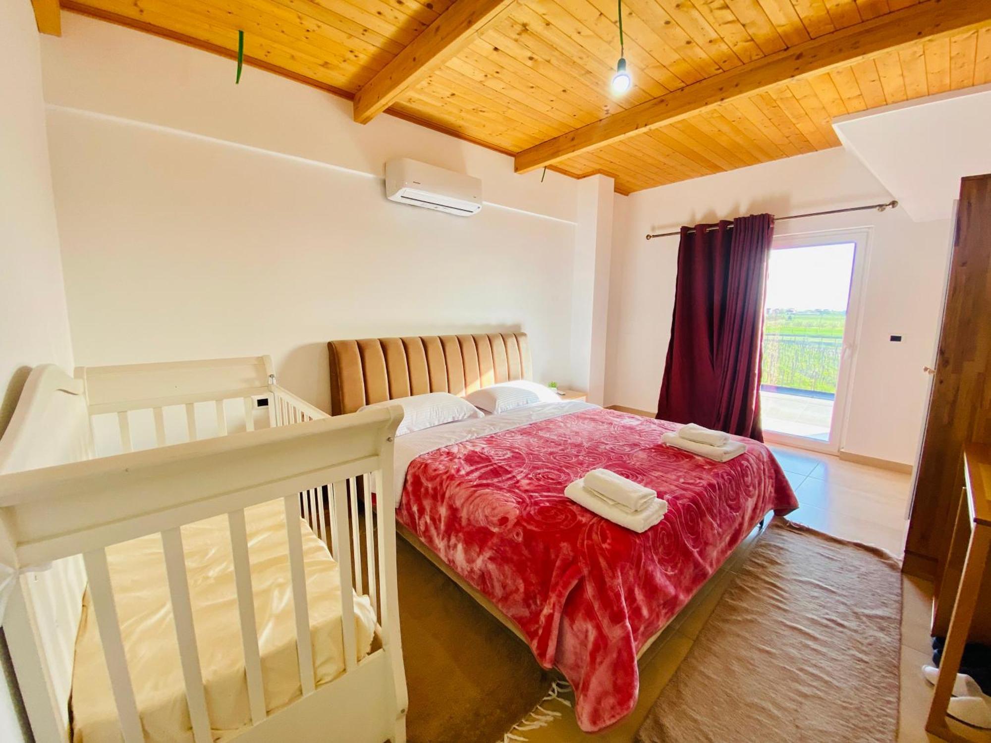 Lahuta E Vjeter Agroturizem Hotel Lac Ngoại thất bức ảnh