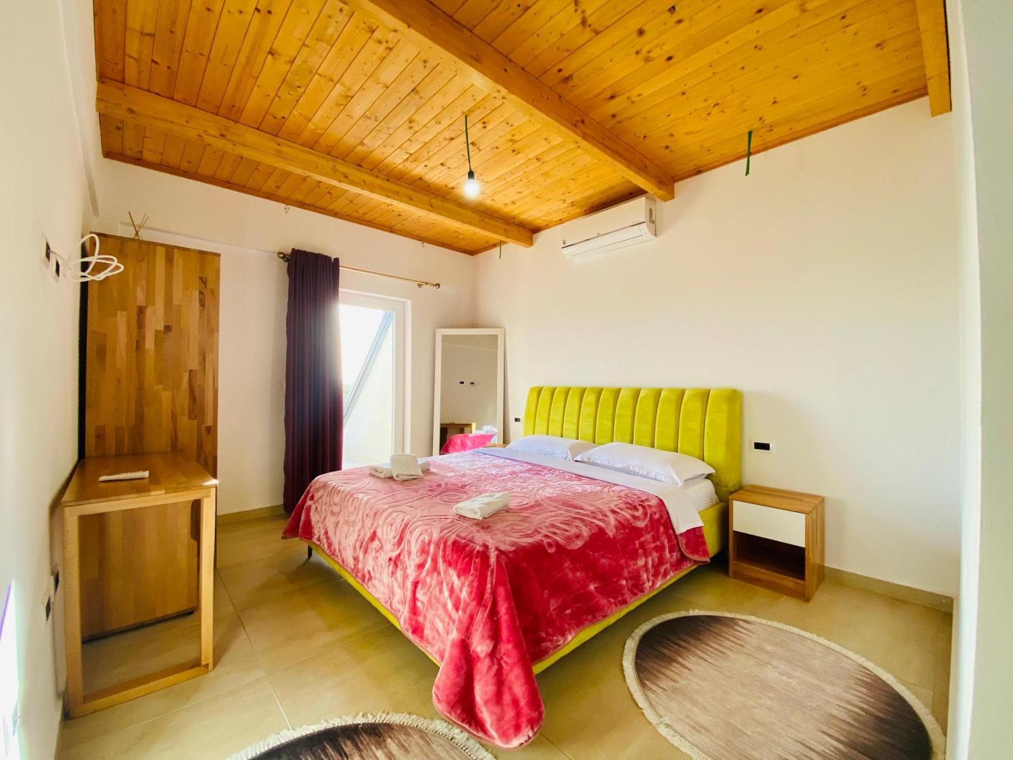 Lahuta E Vjeter Agroturizem Hotel Lac Ngoại thất bức ảnh